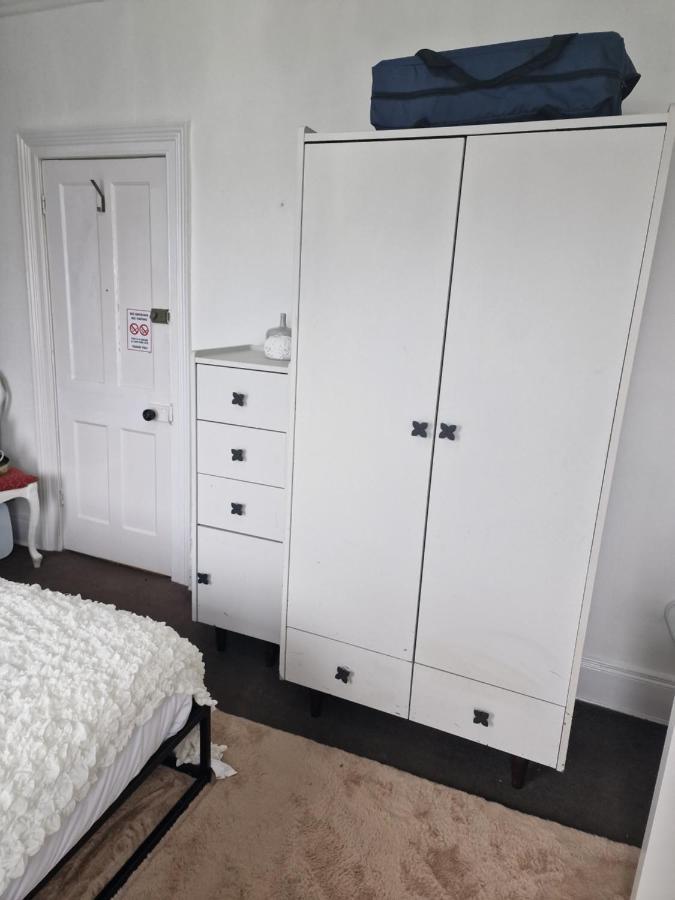 Double Rooms, Free Continental Breakfast, Pics And Full Address Sent After Booking, 2 Miles To City Centre Belfast Exteriér fotografie